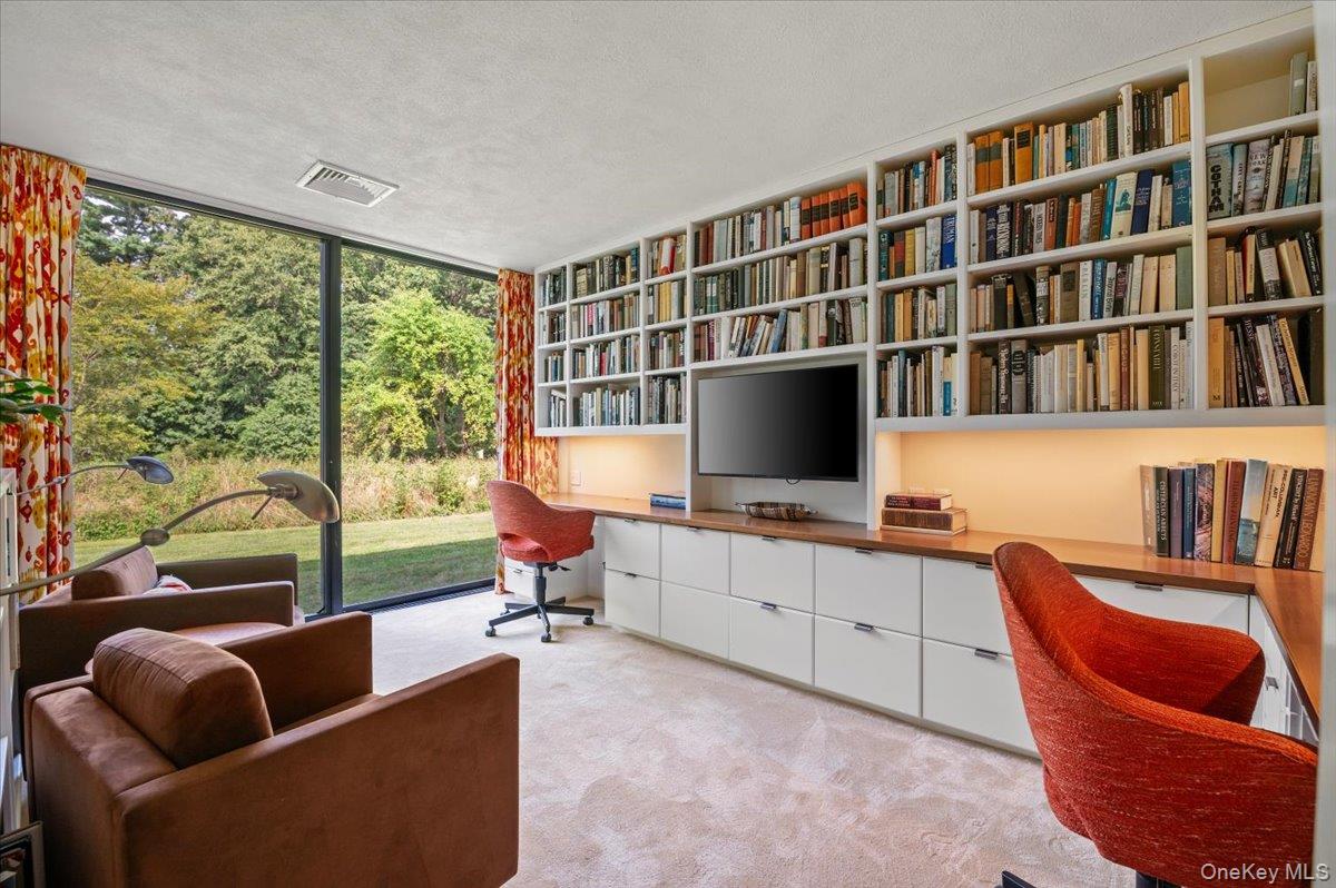 347 Duck Pond Road Locust Valley, NY 11560 - Photo 28 of 49 Gallery Image 28