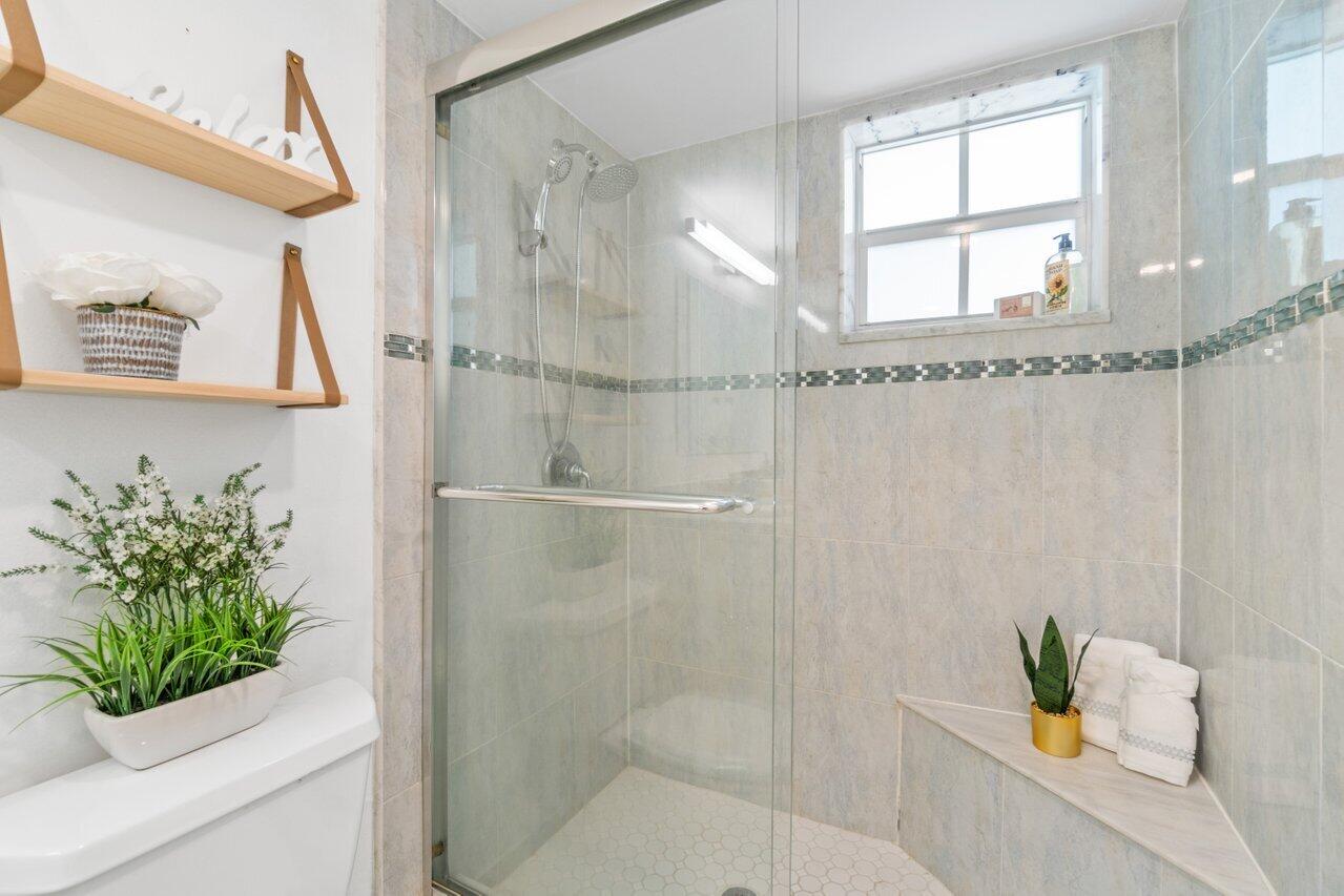 1700 Dover Road, Unit 110A Delray Beach, FL 33445 - Photo 23 of 33 021-1700DoverRoad-DelrayBeach-FL-33445-S