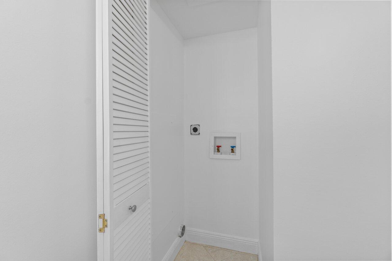 1700 Dover Road, Unit 110A Delray Beach, FL 33445 - Photo 29 of 33 026-1700DoverRoad-DelrayBeach-FL-33445-S