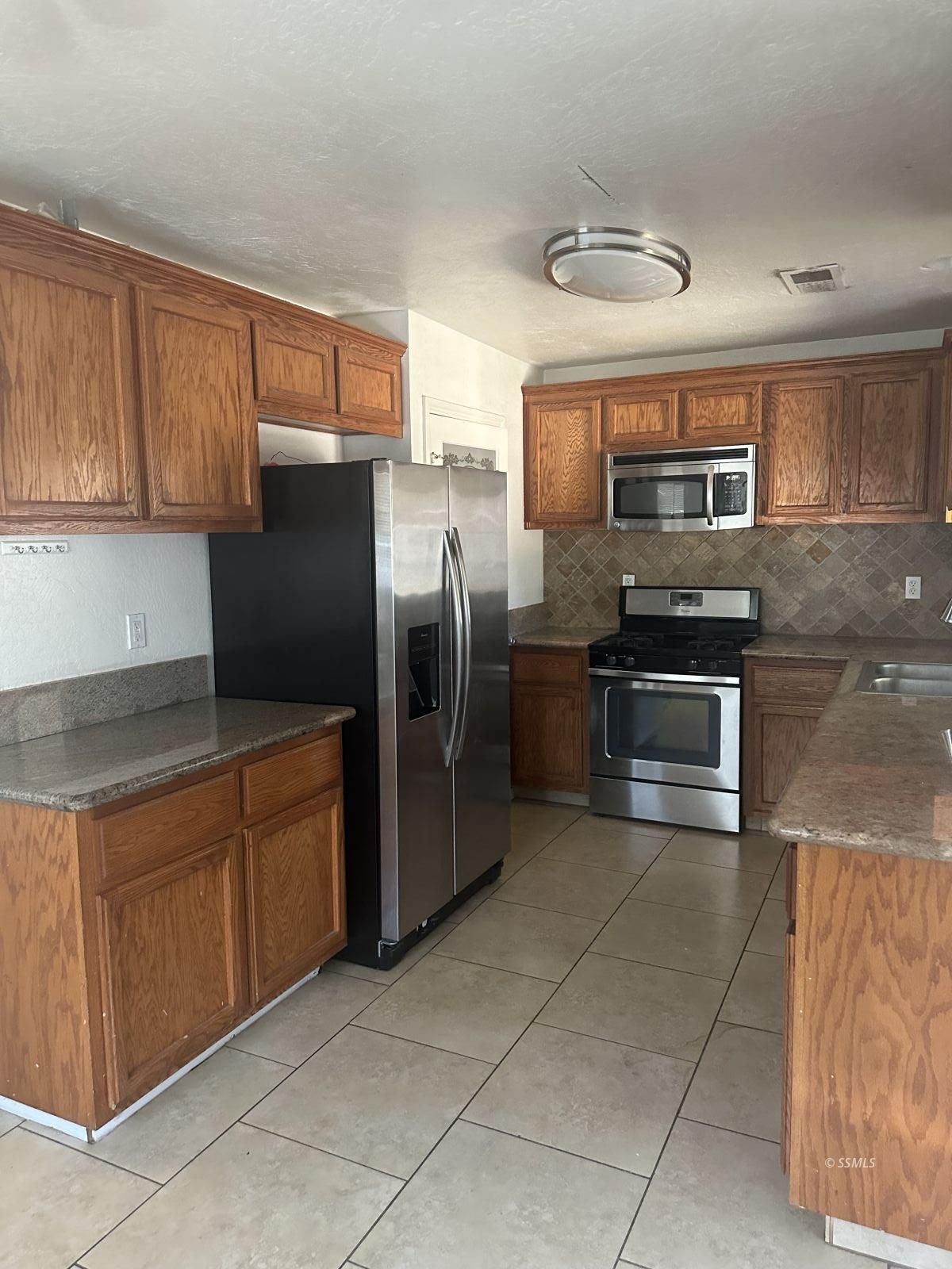 530 South Sunset Street Ridgecrest, CA 93555 - Photo 7 of 19