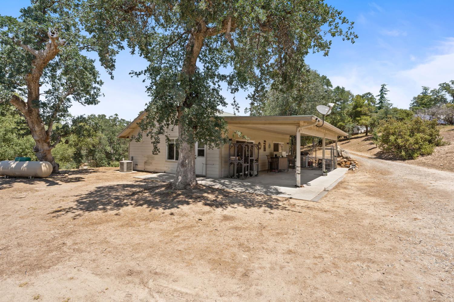 46374 Oonay Nation Road Coarsegold, CA 93614 - Photo 23 of 36