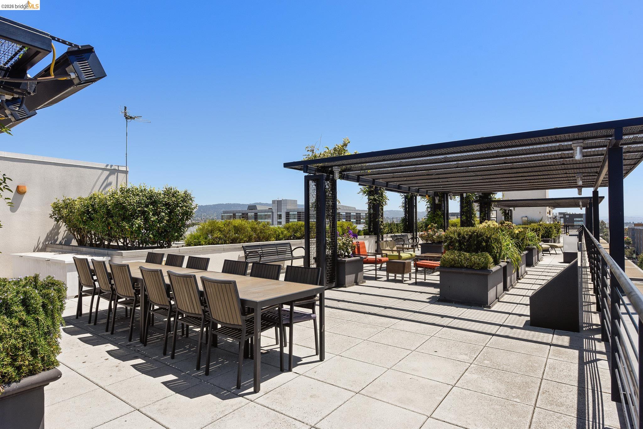 288 3rd Street, Unit 104 Oakland, CA 94607 - Photo 2 of 40