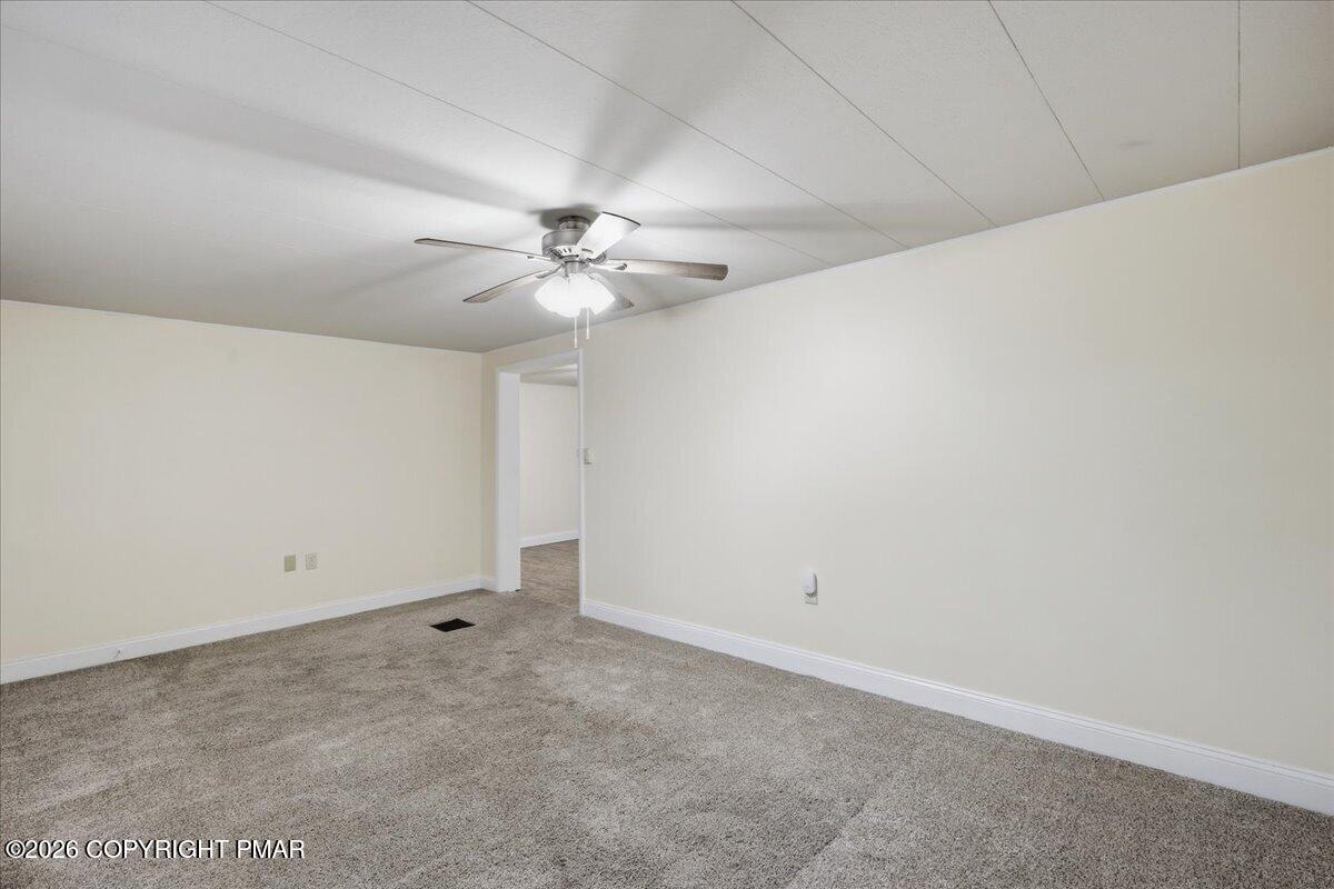 706 Foxtown Hill Road Stroudsburg, PA 18360 - Photo 7 of 34 Living Room