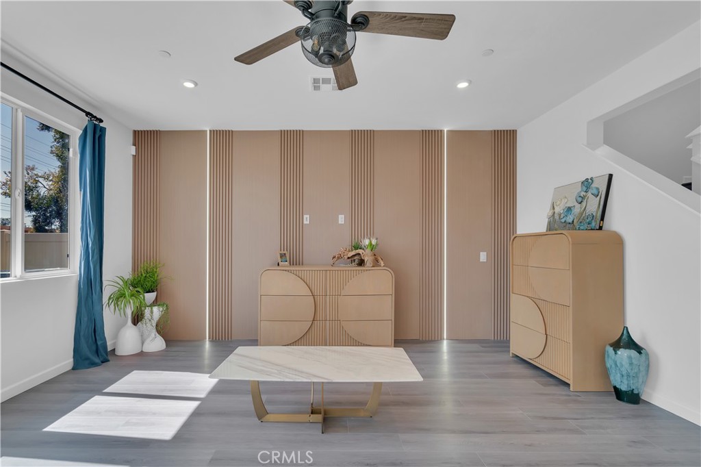 24915 Gulfstream Lane Moreno Valley, CA 92553 - Photo 3 of 60 Living room