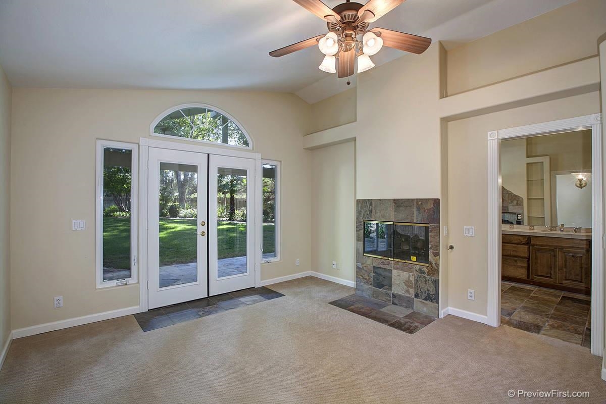 12631 Cedar Tree Way Poway, CA 92064 - Photo 8 of 24 Gallery Image 8