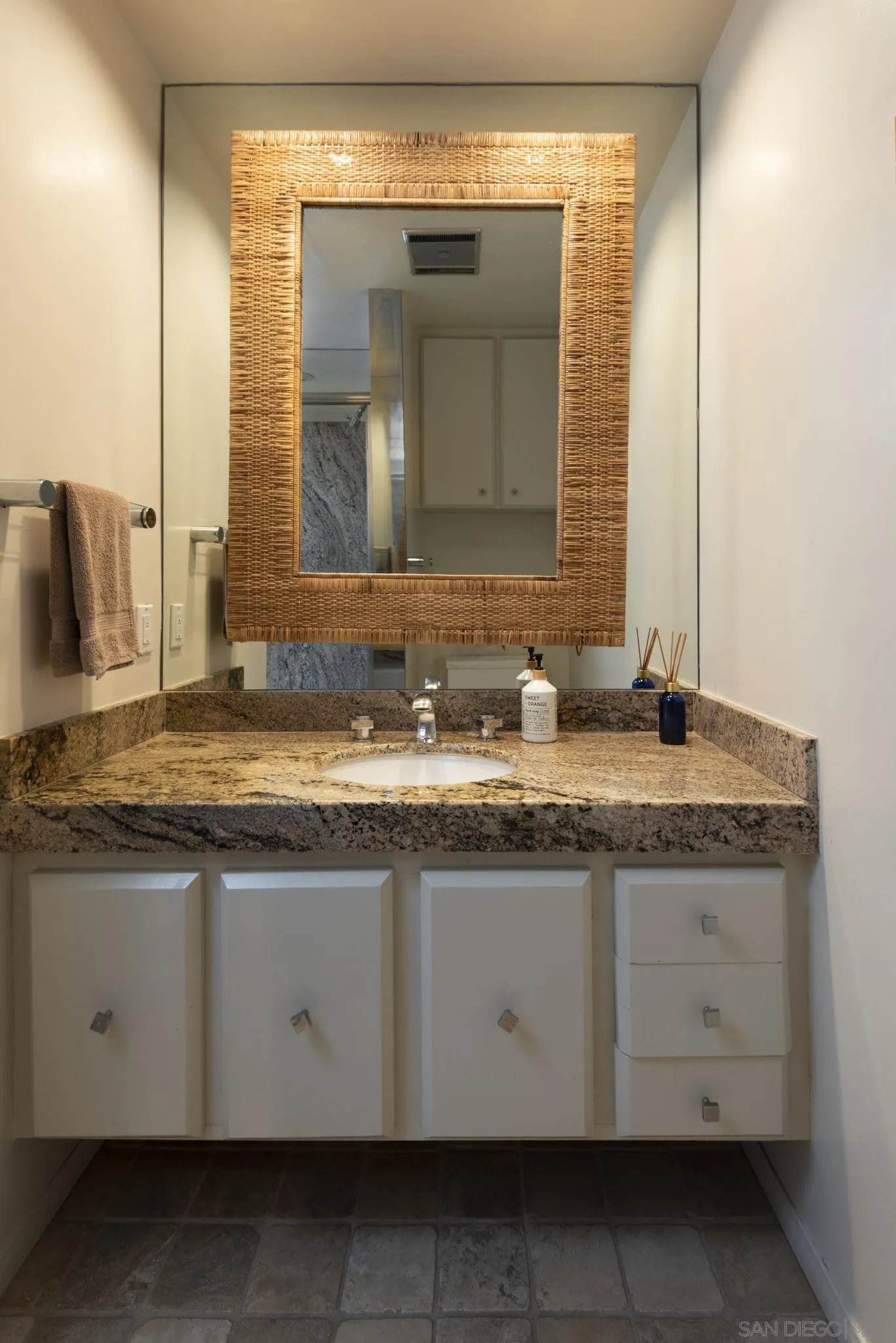 2032 Playa Road Carlsbad, CA 92009 - Photo 48 of 53 Gallery Image 48