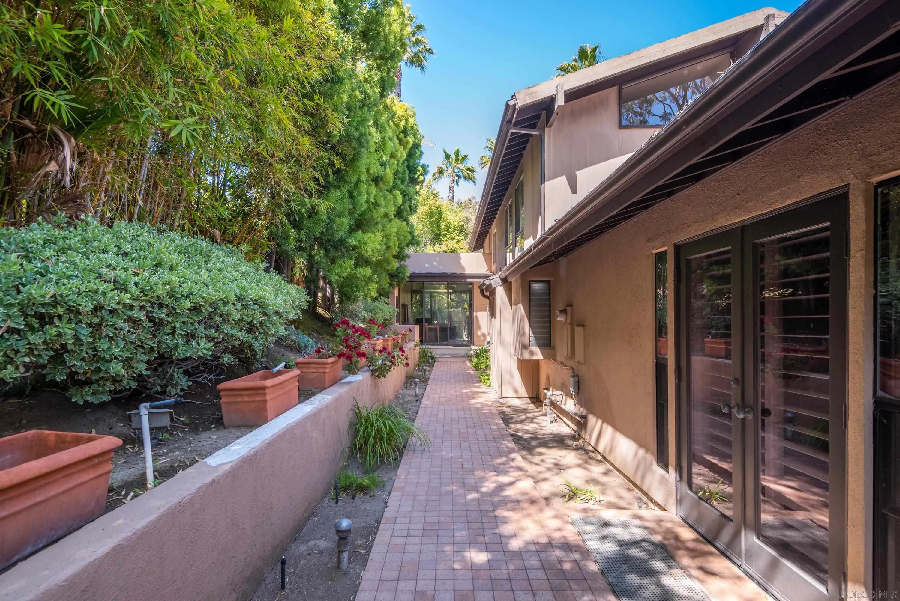 2032 Playa Road Carlsbad, CA 92009 - Photo 52 of 53 Gallery Image 52