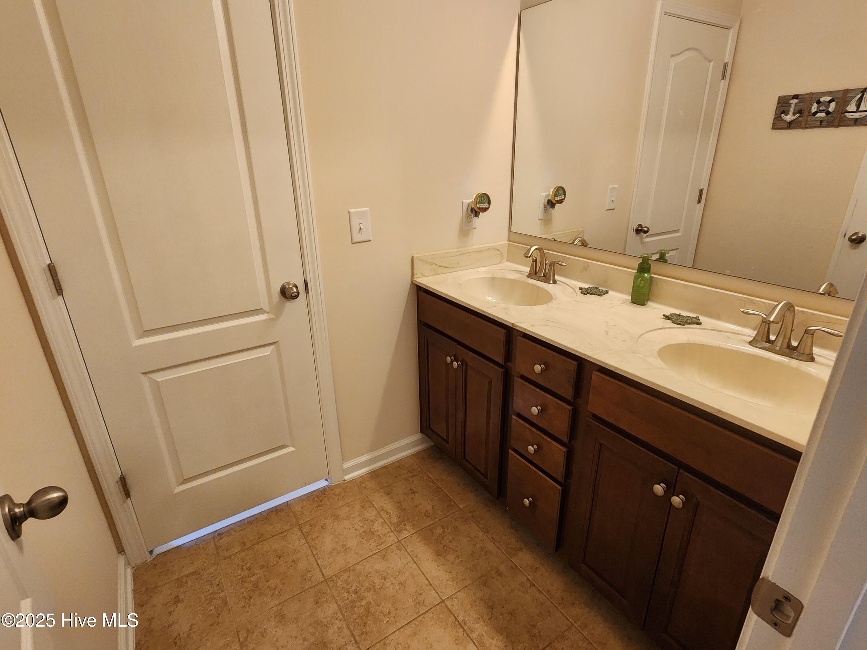 2140 Stonecrest Drive Northwest Calabash, NC 28467 - Photo 18 of 28 Secondary Bath