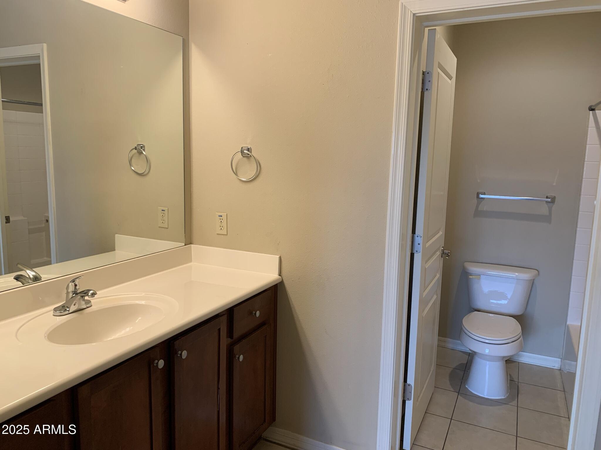 1117 East 8th Street, Unit 3003 Tempe, AZ 85281 - Photo 11 of 16 masterbath