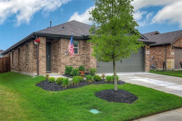 $257,500 | 1812 Chandelier Crossing, Crandall, TX 75114