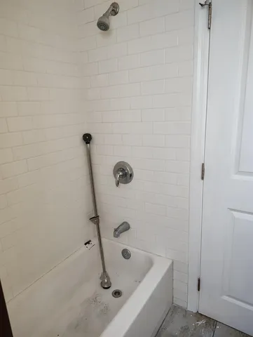 a bathroom with a tub