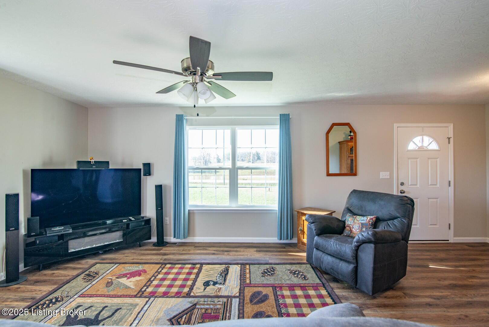 2940 North Midway Road Brandenburg, KY 40108 - Photo 15 of 40 2940 Midway Rd-17
