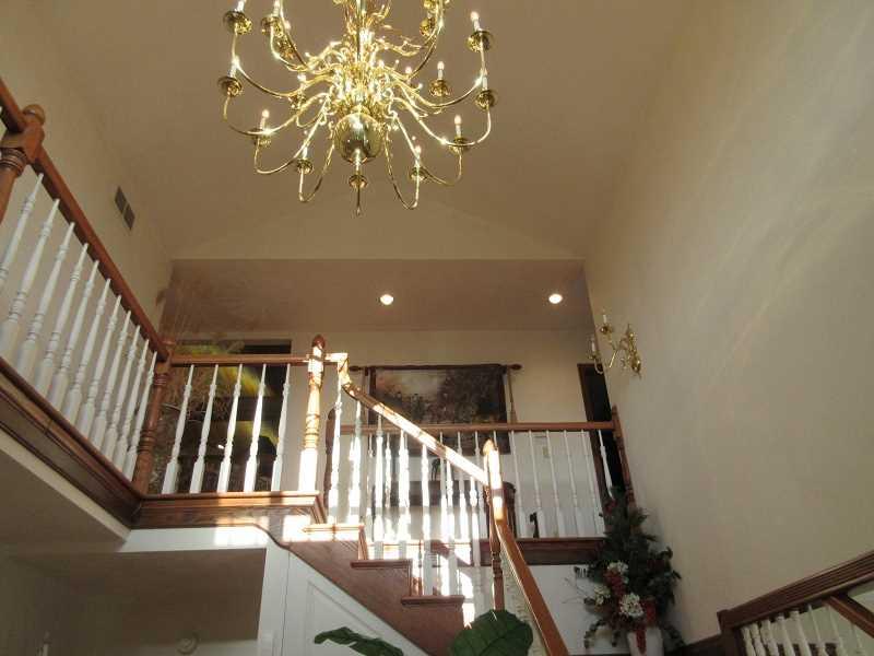 675 Freeport Road Freeport, PA 16229 - Photo 3 of 25 Entry/Foyer. 2 story foyer with chandelier.
