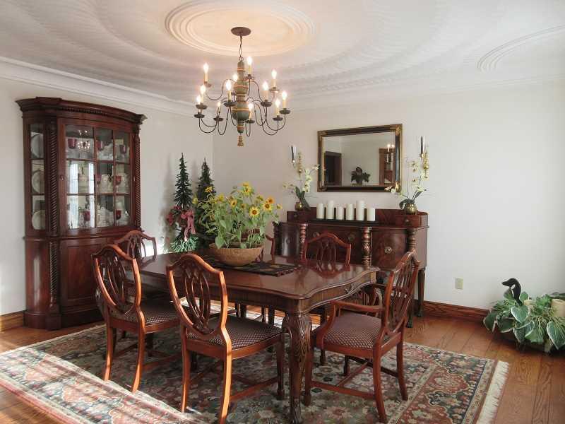 675 Freeport Road Freeport, PA 16229 - Photo 8 of 25 Dining Room.