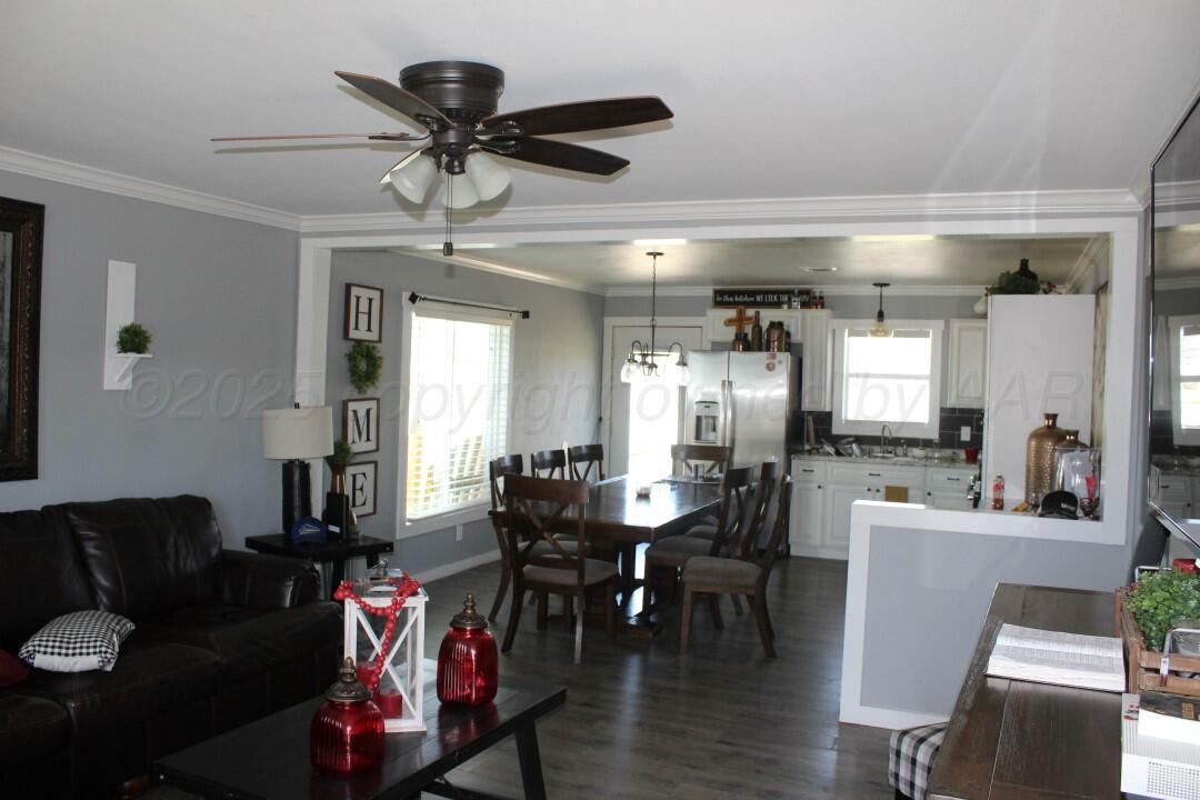 340 Ave A Hereford, TX 79045 - Photo 5 of 13 IMG_0625