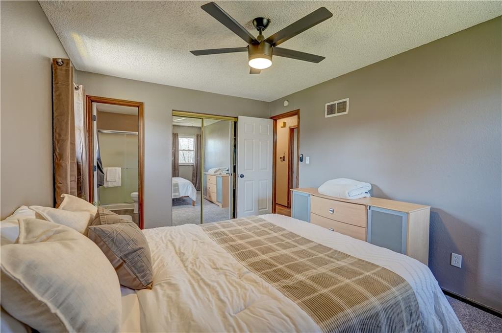 2204 Southwest Keystone Place Blue Springs, MO 64014 - Photo 23 of 34