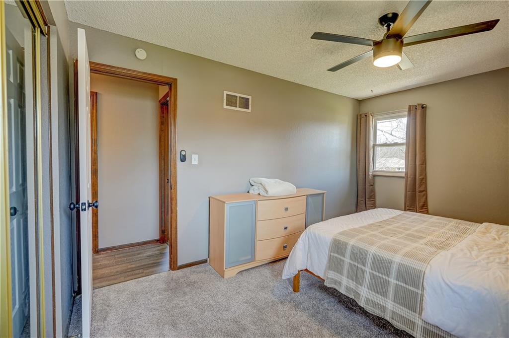 2204 Southwest Keystone Place Blue Springs, MO 64014 - Photo 24 of 34