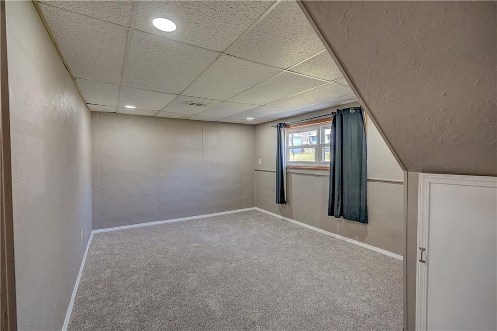 2204 Southwest Keystone Place Blue Springs, MO 64014 - Photo 30 of 34