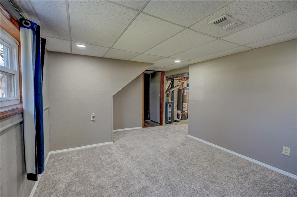 2204 Southwest Keystone Place Blue Springs, MO 64014 - Photo 31 of 34