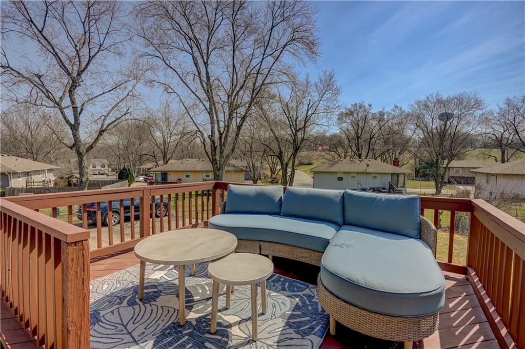 2204 Southwest Keystone Place Blue Springs, MO 64014 - Photo 5 of 34