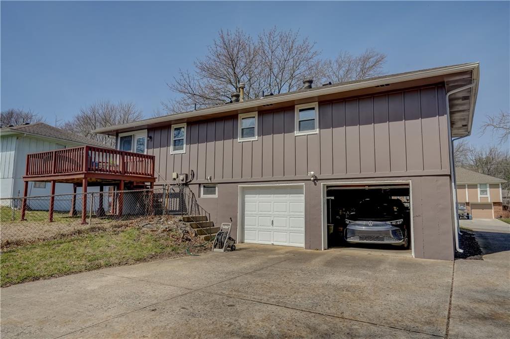 2204 Southwest Keystone Place Blue Springs, MO 64014 - Photo 7 of 34