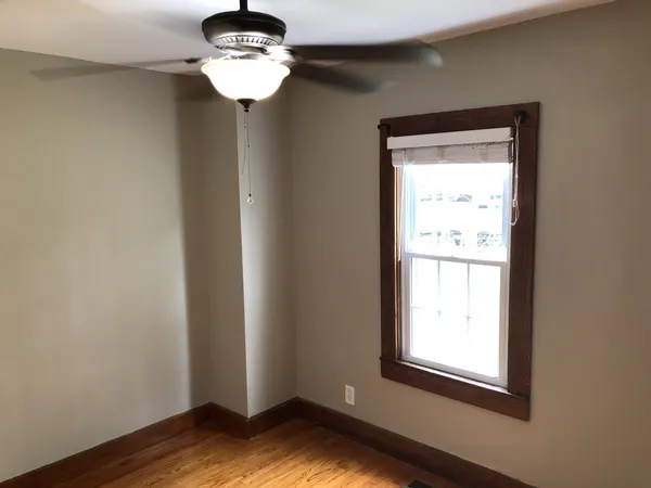 $1,200 | 903 West Market Street, Decherd, TN 37324