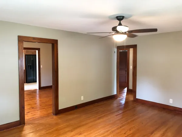 $1,200 | 903 West Market Street, Decherd, TN 37324