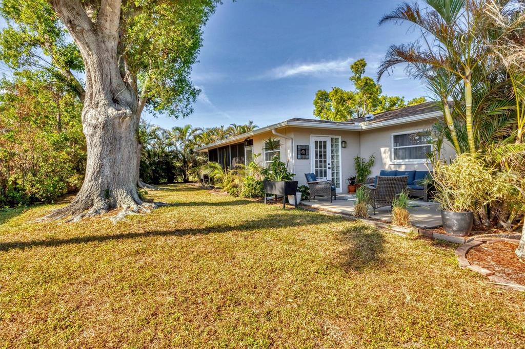 448 Redwood Road Venice, FL 34293 - Photo 29 of 45