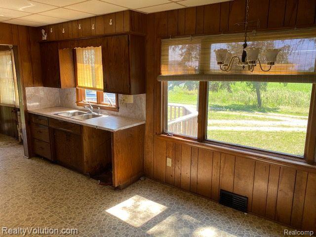 679 Unionville Road Bay Port, MI 48720 - Photo 8 of 17 Gallery Image 8