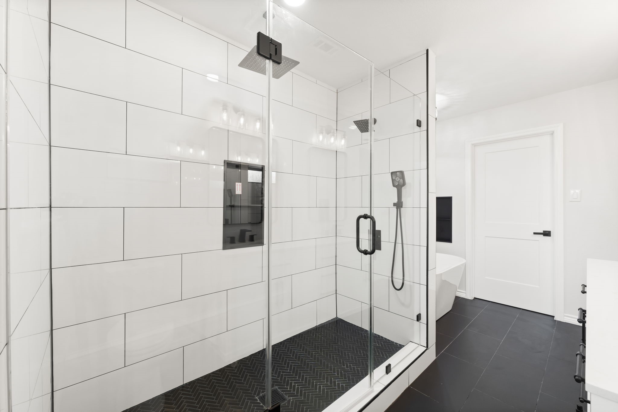 2535 Southwick Street Houston, TX 77080 - Photo 19 of 26 a bathroom with a shower