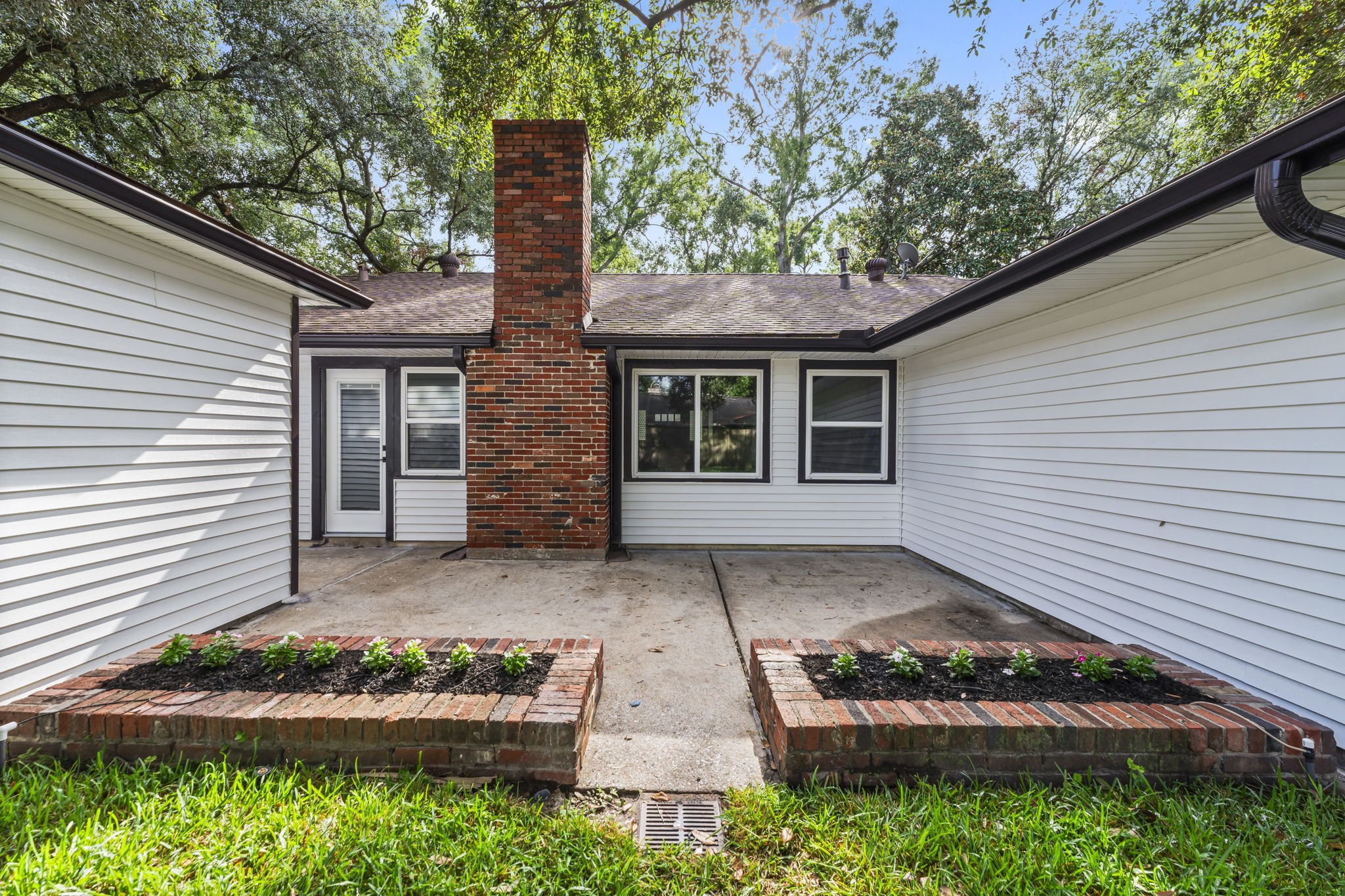 2535 Southwick Street Houston, TX 77080 - Photo 25 of 26 a view of a house with a yard