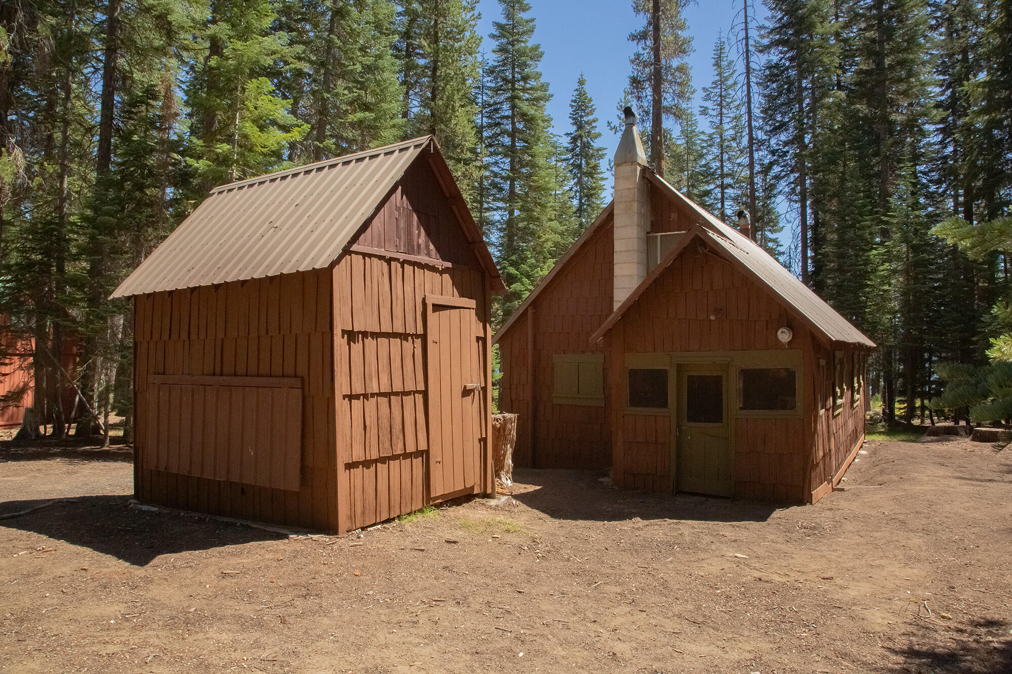 39 Diamond Lake Loop Chemult, OR 97731 - Photo 3 of 16