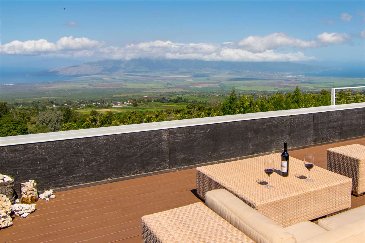 120-122 Ainakula Road Kula, HI 96790 - Photo 7 of 28 a view of a balcony with city view