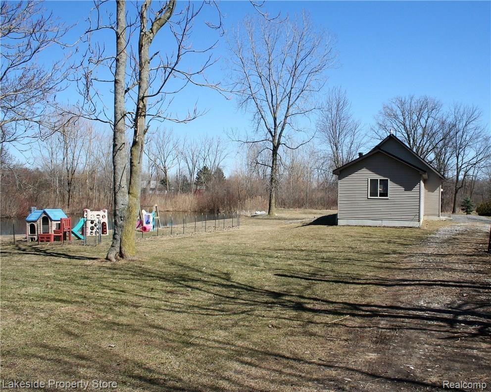 4350 North Irish Road Davison, MI 48423 - Photo 13 of 14 IMG_9484.JPG