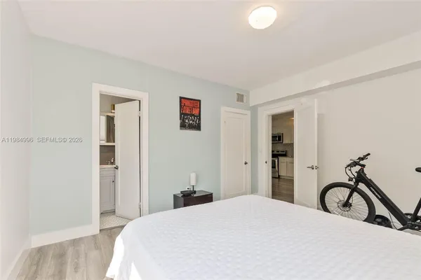$2,650 | 1275 Marseille Drive, Unit 35, Miami Beach, FL 33141