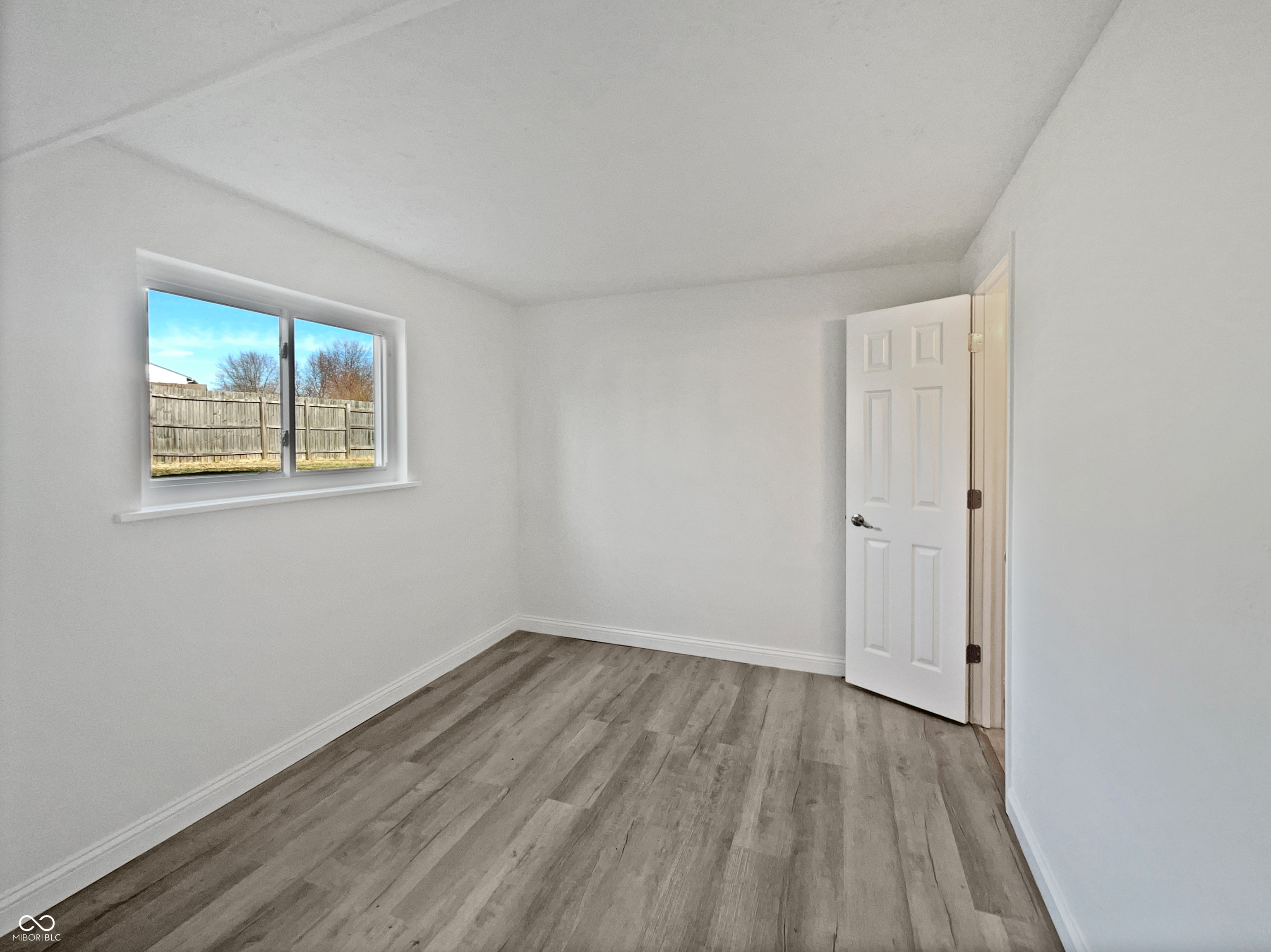 1492 Michigan Road Franklin, IN 46131 - Photo 17 of 21 Gallery Image 17