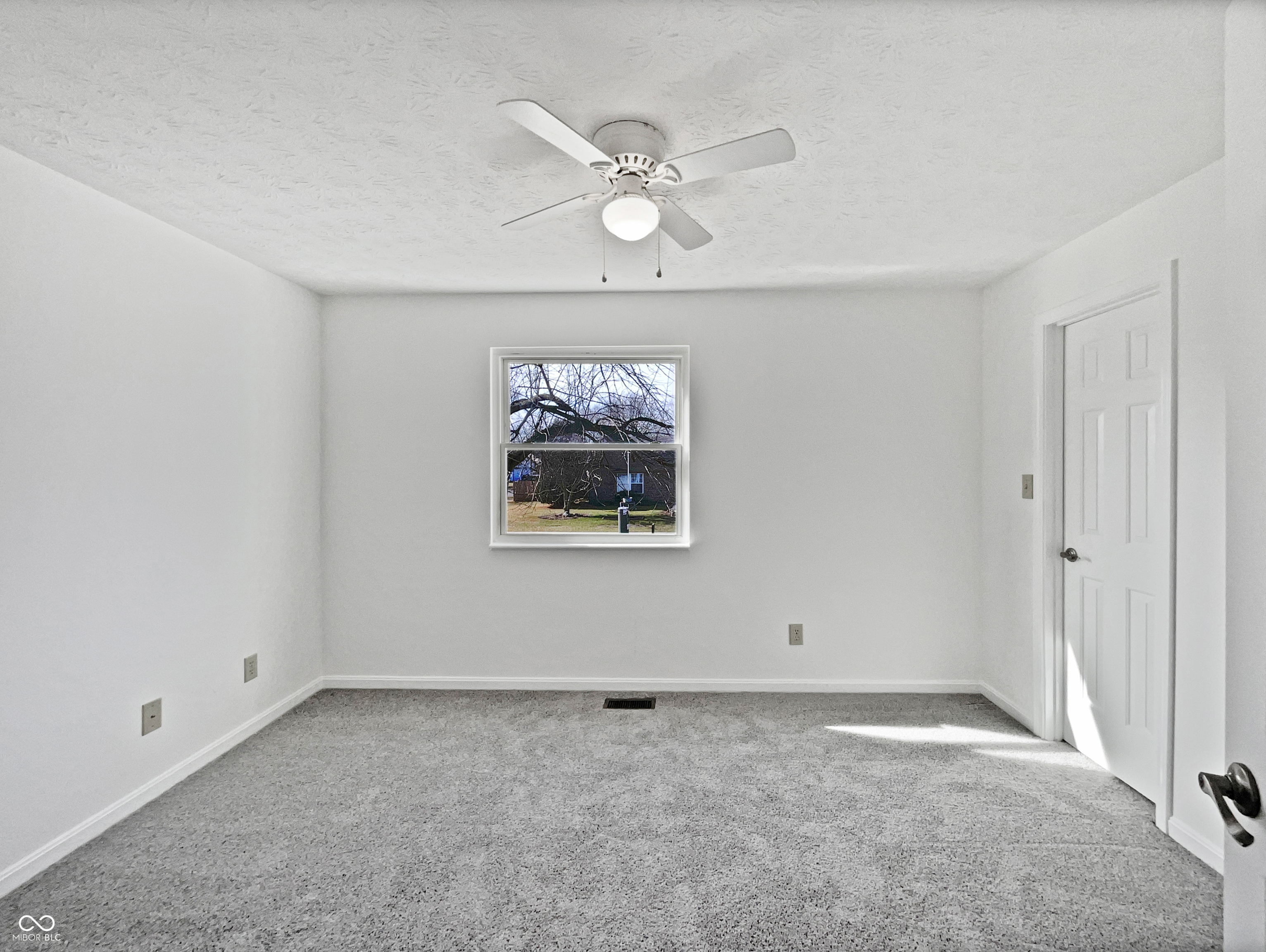 1492 Michigan Road Franklin, IN 46131 - Photo 5 of 21 Gallery Image 5