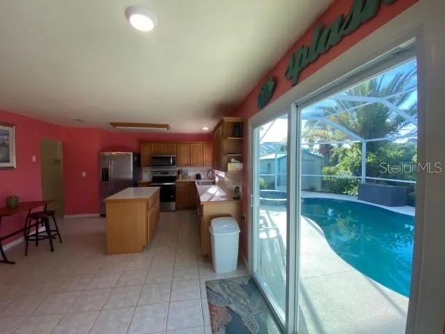 $4,000 | 18058 Avonsdale Circle, Port Charlotte, FL 33948