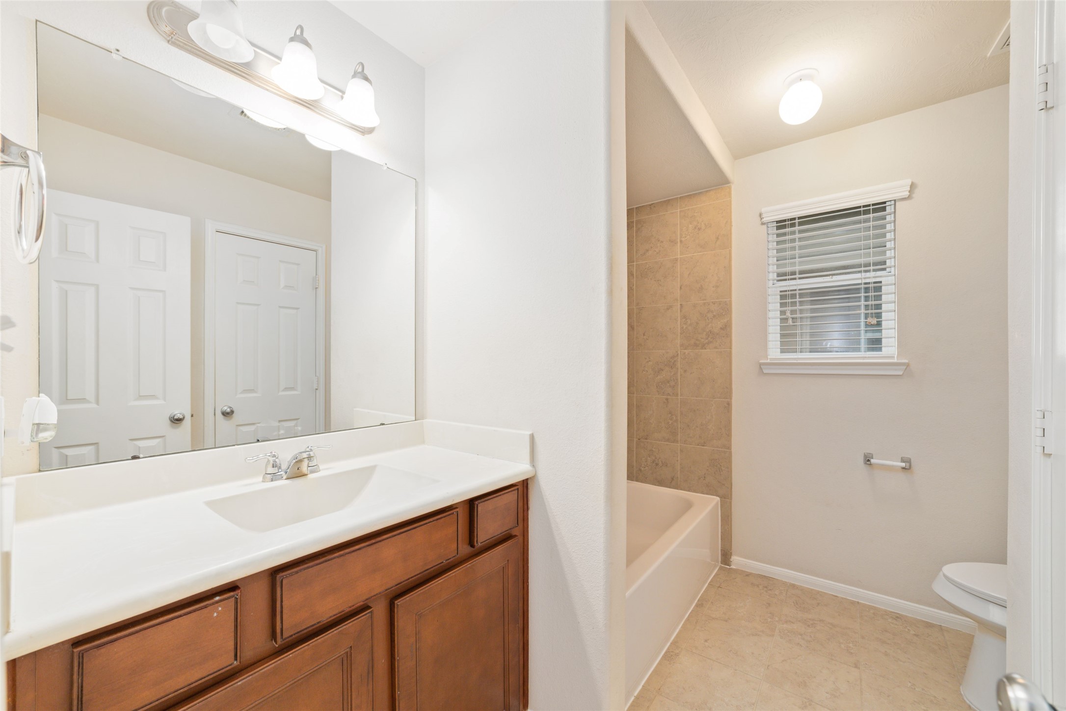 8919 Inglebrook Lane Houston, TX 77083 - Photo 16 of 21