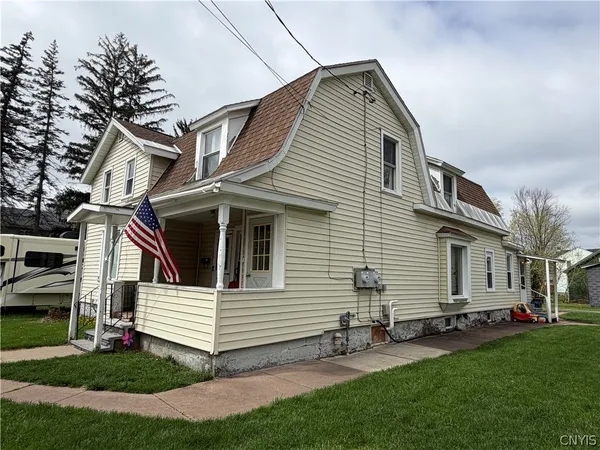 $215,000 | 108 West Lewis Street, Lenox, NY 13032