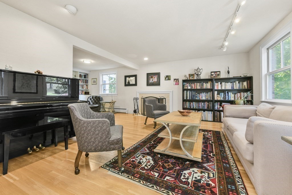 25 Hollow Ridge Road Needham, MA 02494 - Photo 3 of 31