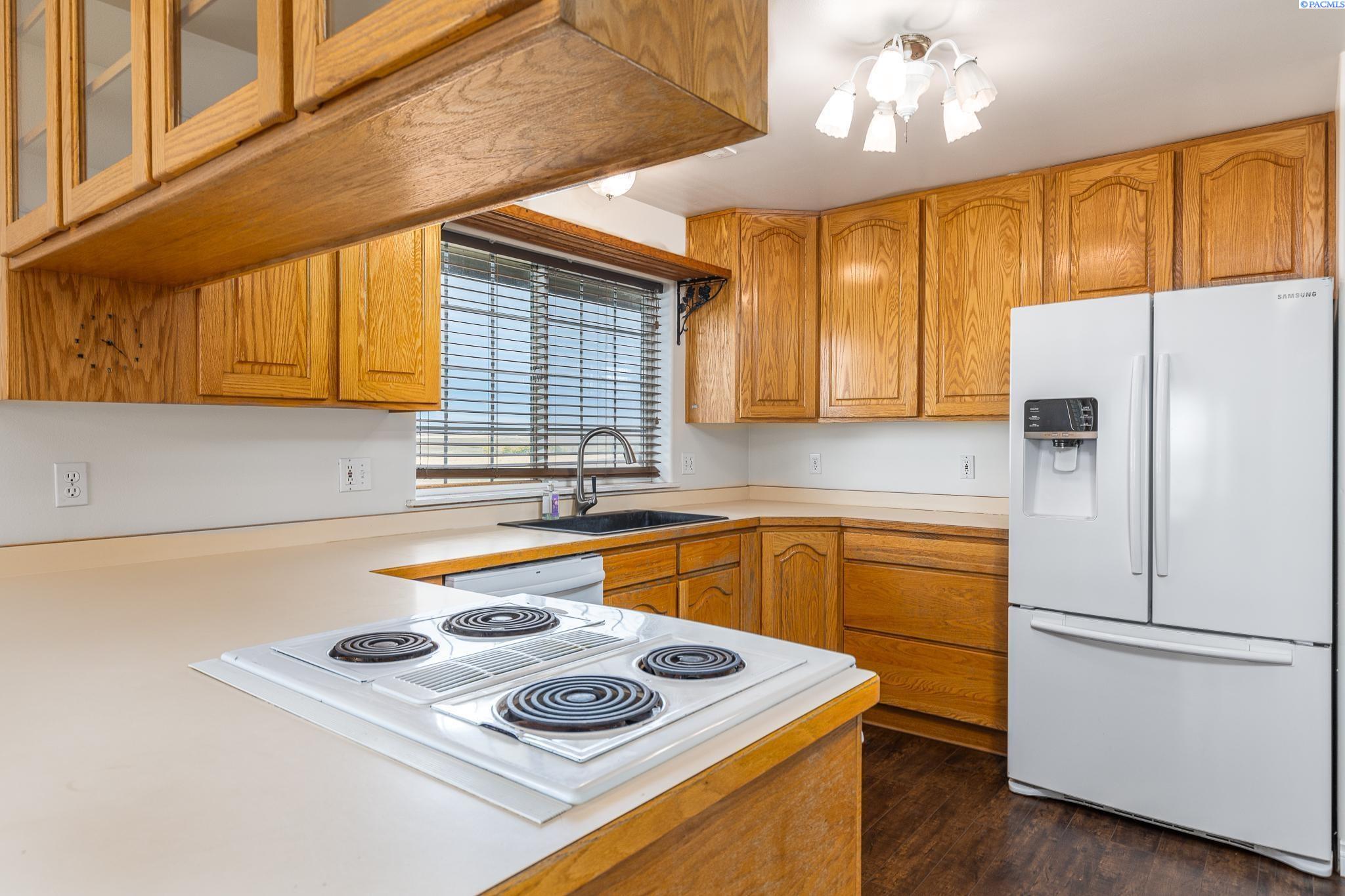 51 Meeker Road Pasco, WA 99301 - Photo 11 of 41 Gallery Image 11