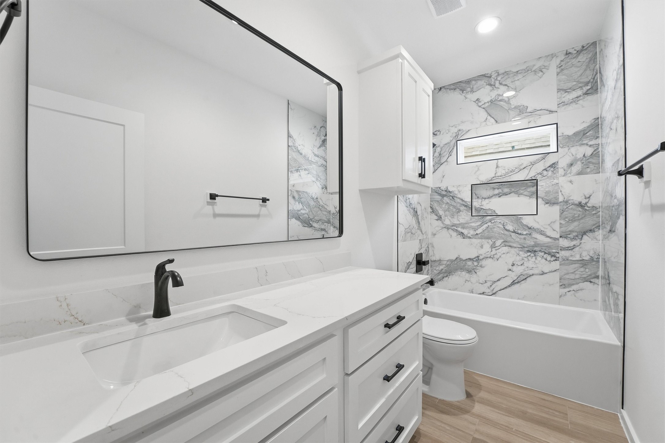 524 North 4th Street La Porte, TX 77571 - Photo 18 of 25