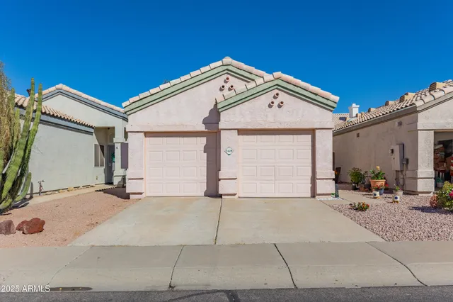 $2,190 | 3408 East Rockwood Drive, Phoenix, AZ 85050