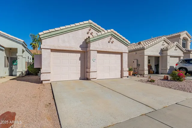 $2,190 | 3408 East Rockwood Drive, Phoenix, AZ 85050