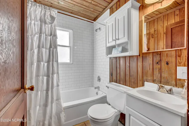 $1,225,000 | Undisclosed Address, Topsail Beach, NC 28445