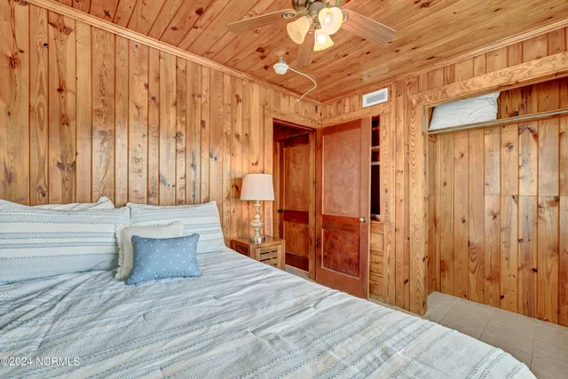 $1,225,000 | Undisclosed Address, Topsail Beach, NC 28445