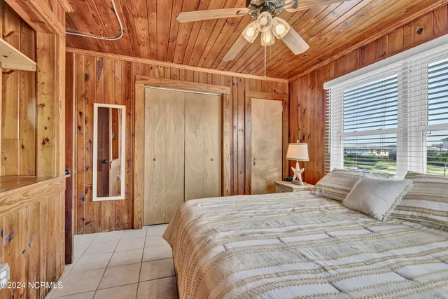 $1,225,000 | Undisclosed Address, Topsail Beach, NC 28445