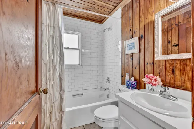 $1,225,000 | Undisclosed Address, Topsail Beach, NC 28445