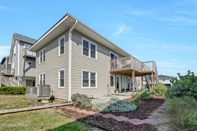 $1,225,000 | Undisclosed Address, Topsail Beach, NC 28445